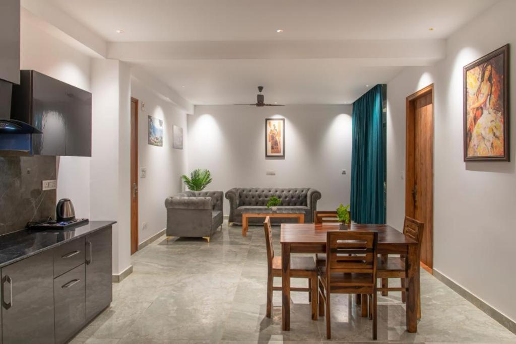 Apartament Mountain Height Kasauli Zewnętrze zdjęcie
