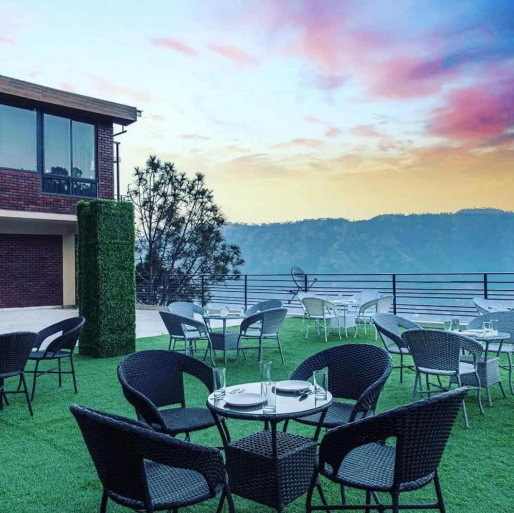 Apartament Mountain Height Kasauli Zewnętrze zdjęcie